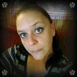 Meet your Posher, Christina